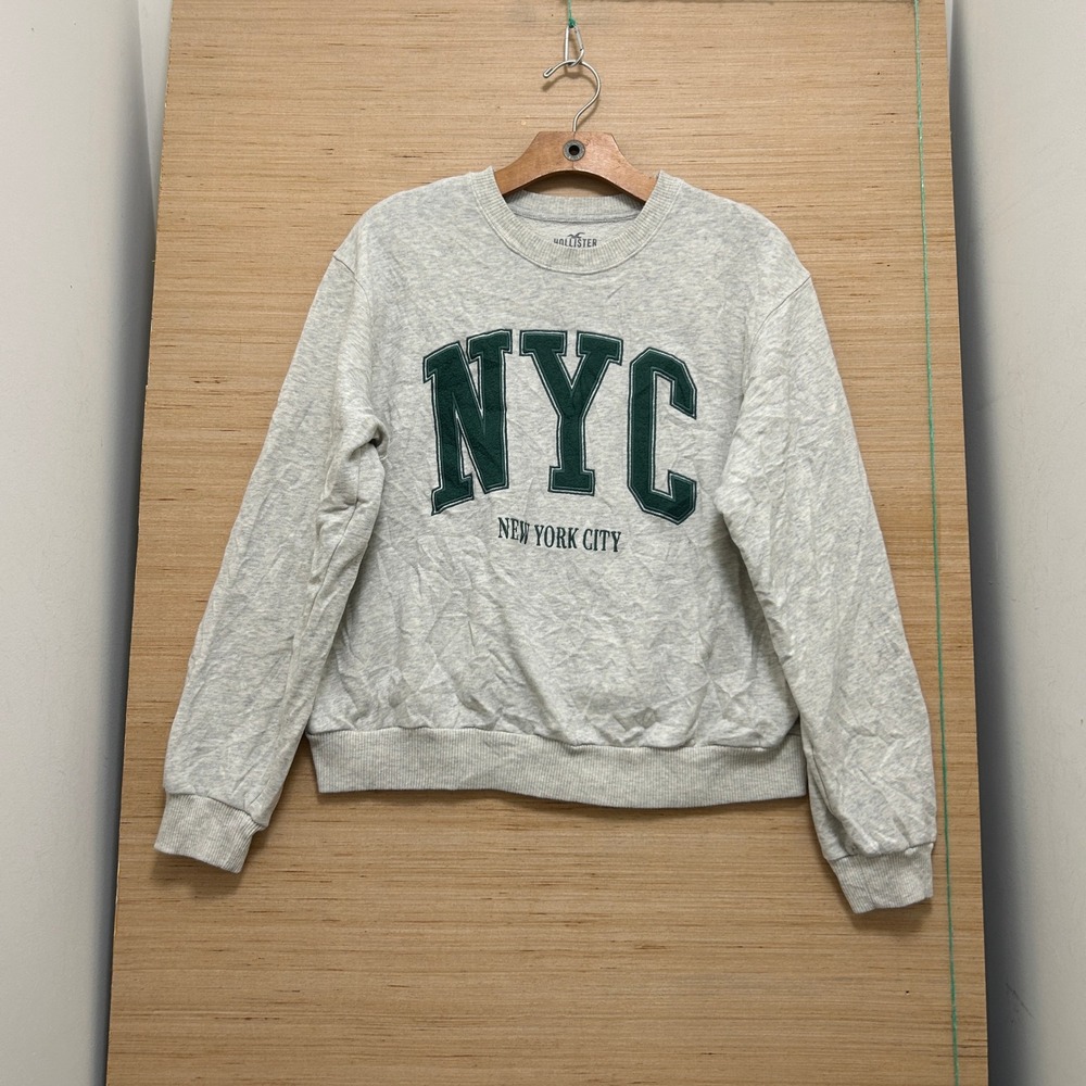 Hollister NYC New York City Graphic Crewneck Sweatshirt Gray Green XS 5903